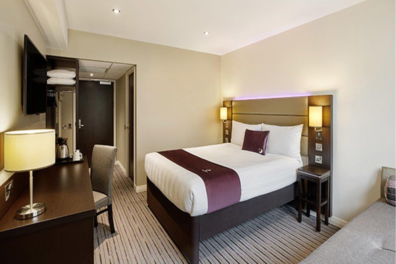 Premier Inn Abingdon ภายนอก รูปภาพ